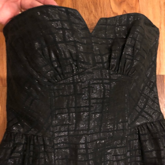 Party Dress! - Picture 5 of 8